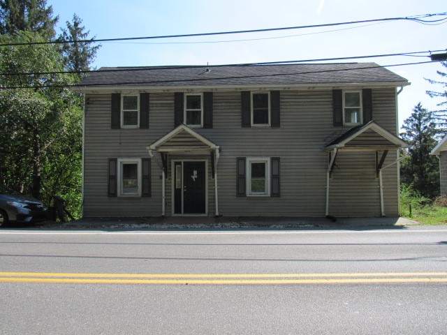 216 Sunnyside Road — photo 1