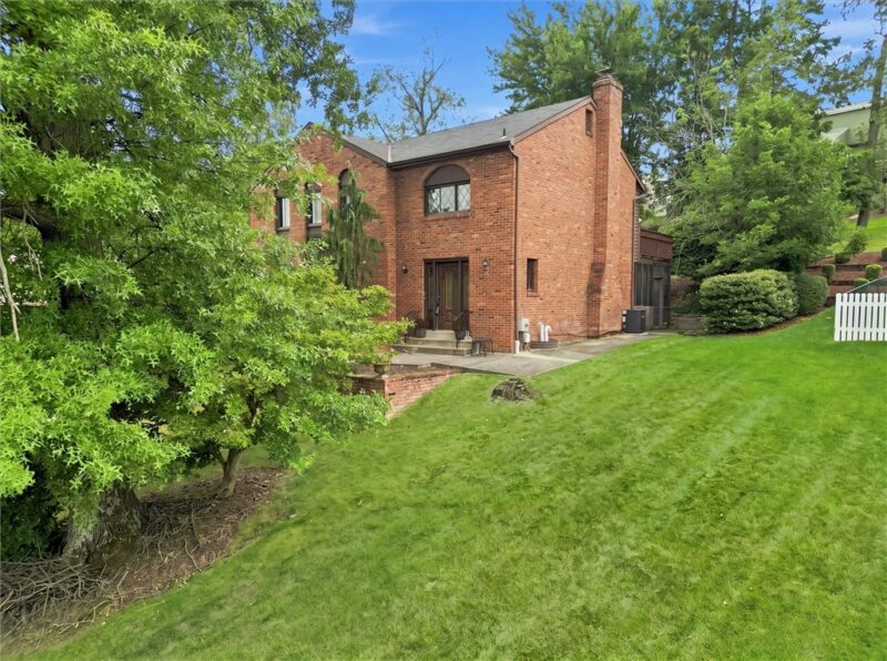 1648 Queens Dr — photo 6