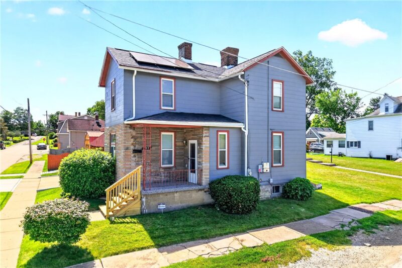 303 W GRANT STREET — photo 2