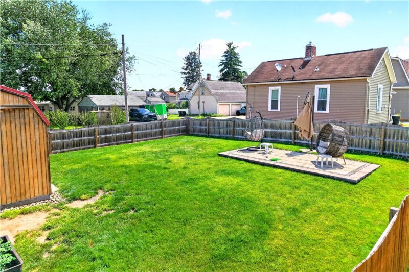 303 W GRANT STREET — photo 4