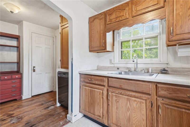 93 Adams Dr — photo 8