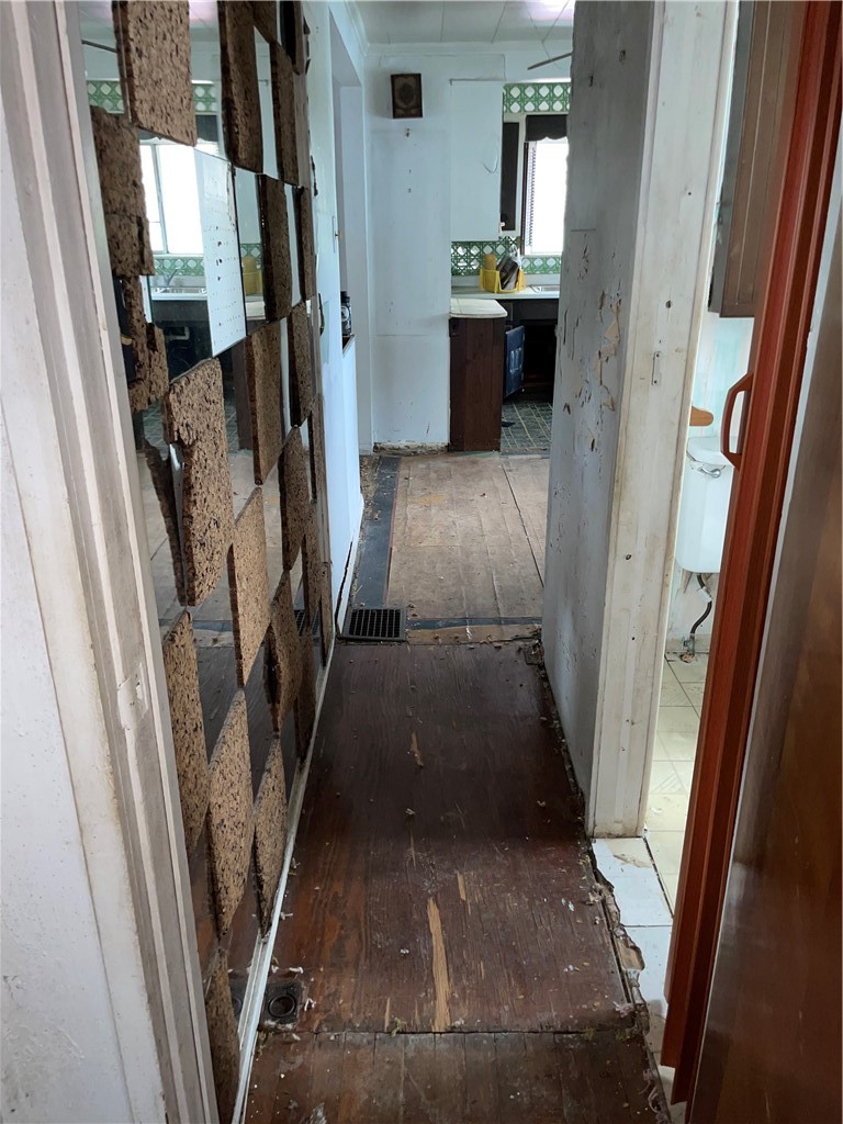 311 Euclid Ave — photo 4
