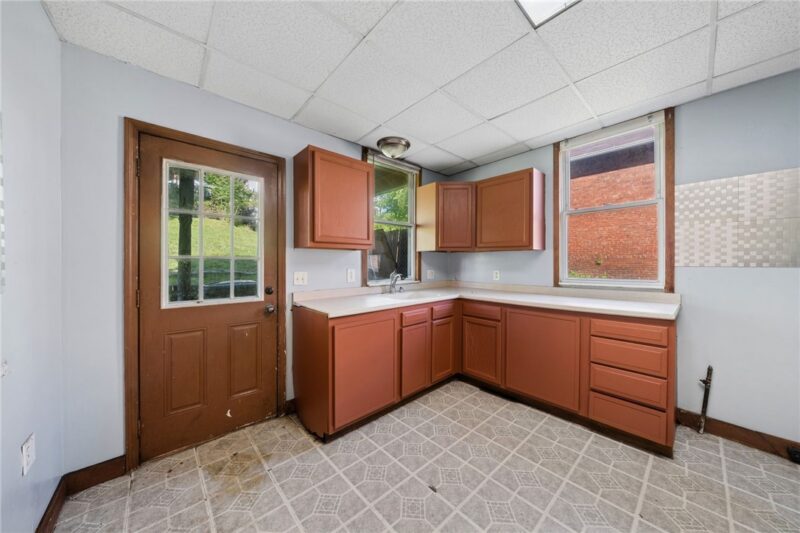 1205 MCKEAN AVE — photo 8