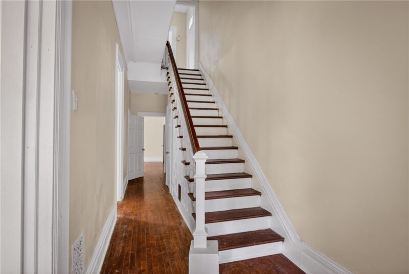 1005 Sheffield St — photo 6