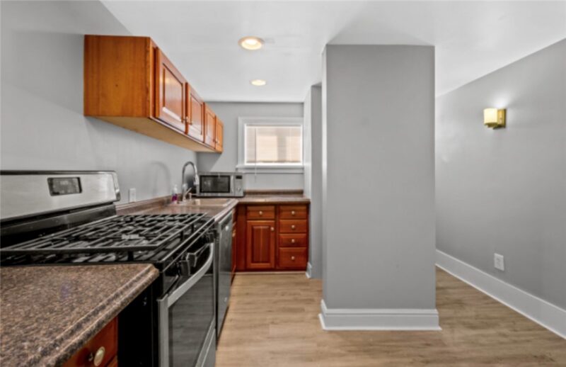 2703 Oakley Way 2701 — photo 4