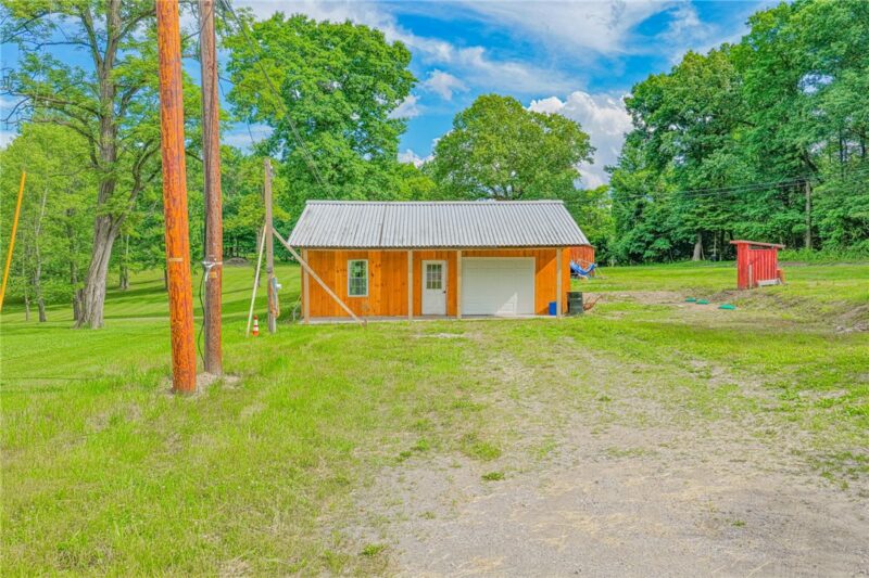 325 Oakdale Road — photo 3