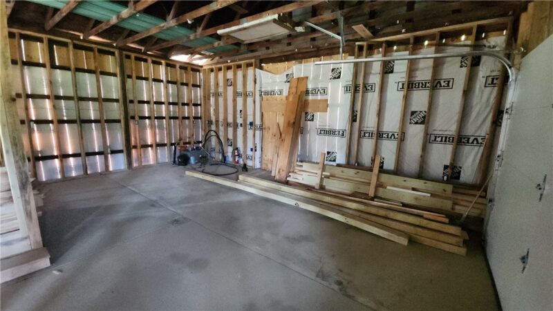 325 Oakdale Road — photo 8
