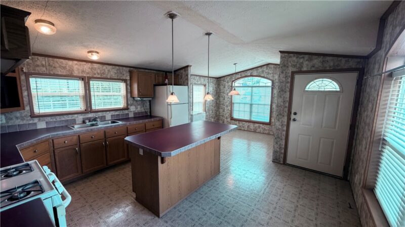 130 Brians Ct — photo 7