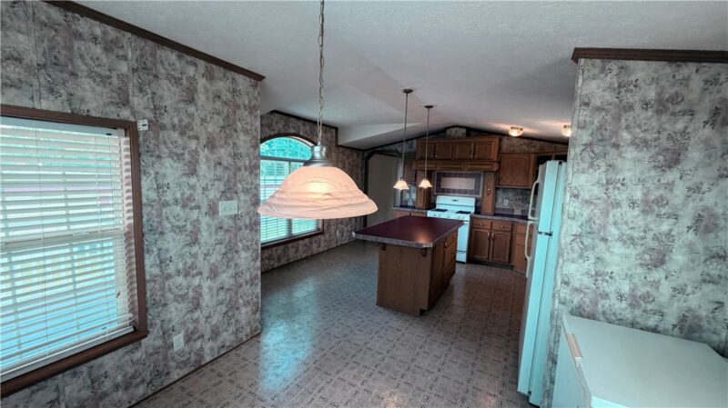130 Brians Ct — photo 8