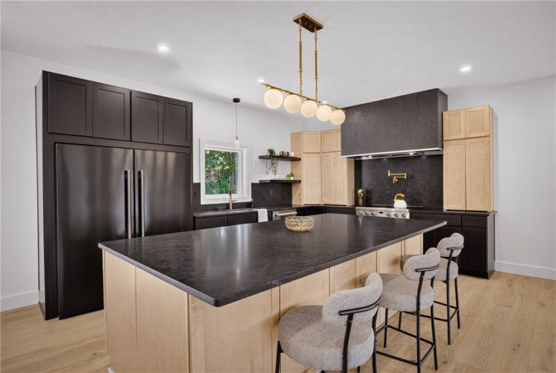 221 Wilbert Street — photo 3