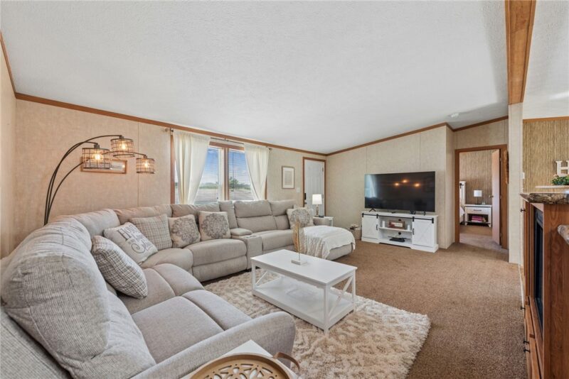 33 High View Dr — photo 5