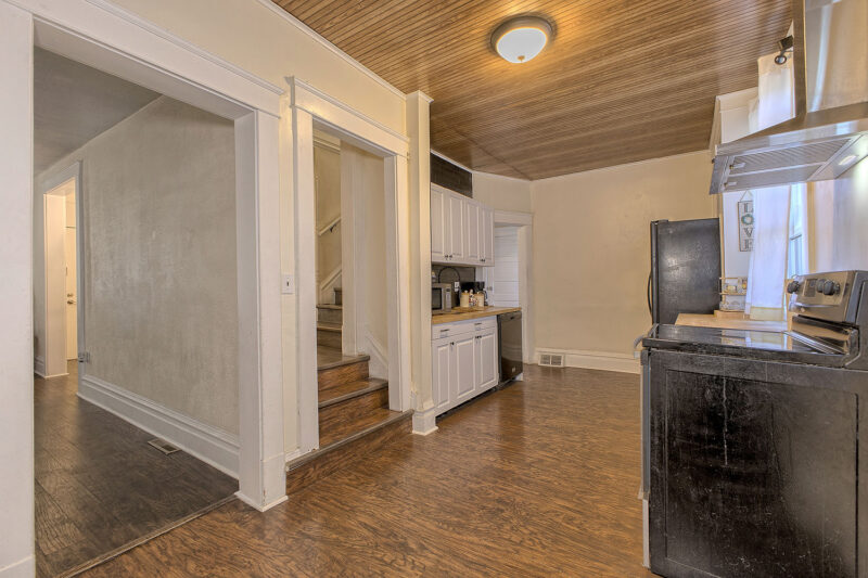 205 N 3rd Street — photo 7