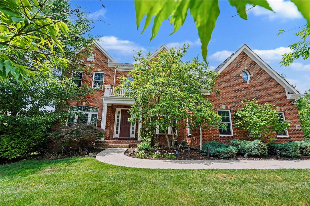 303 Connemara Ct — photo 1