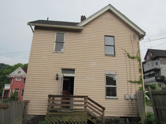 608 George Street — photo 2
