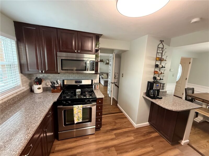 317 Noel Dr — photo 8