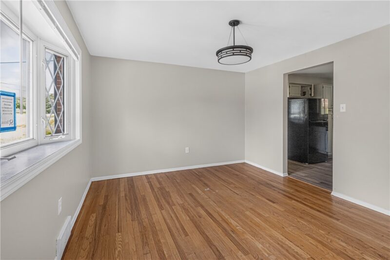 1025 Catherine Dr — photo 5