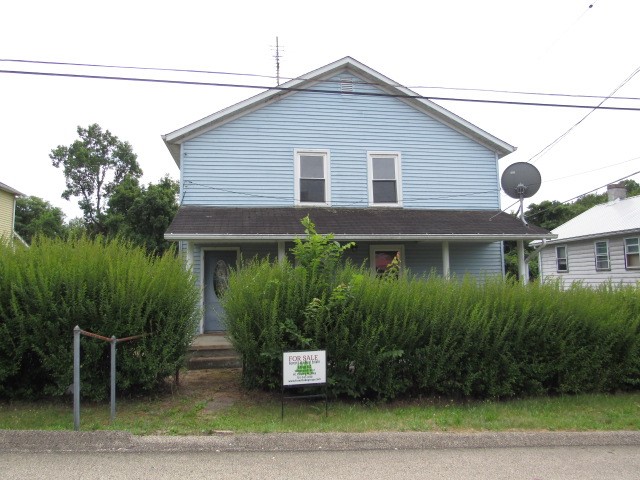 421 First Street — photo 1