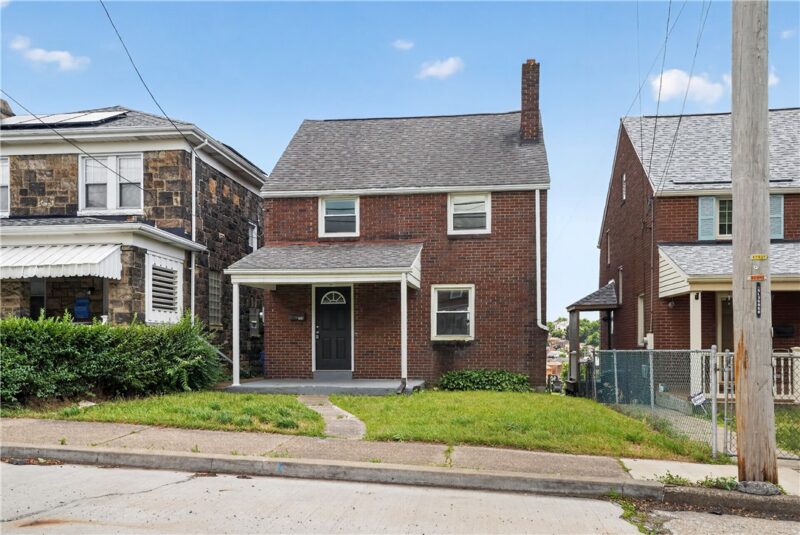 320 Fernhill Ave — photo 2