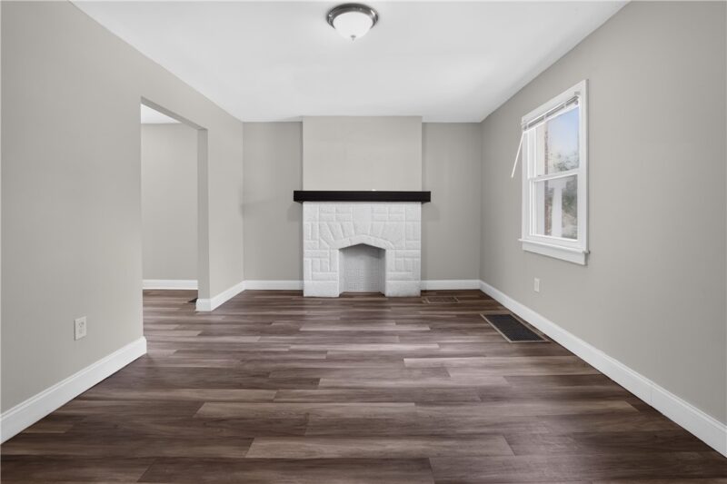 320 Fernhill Ave — photo 4
