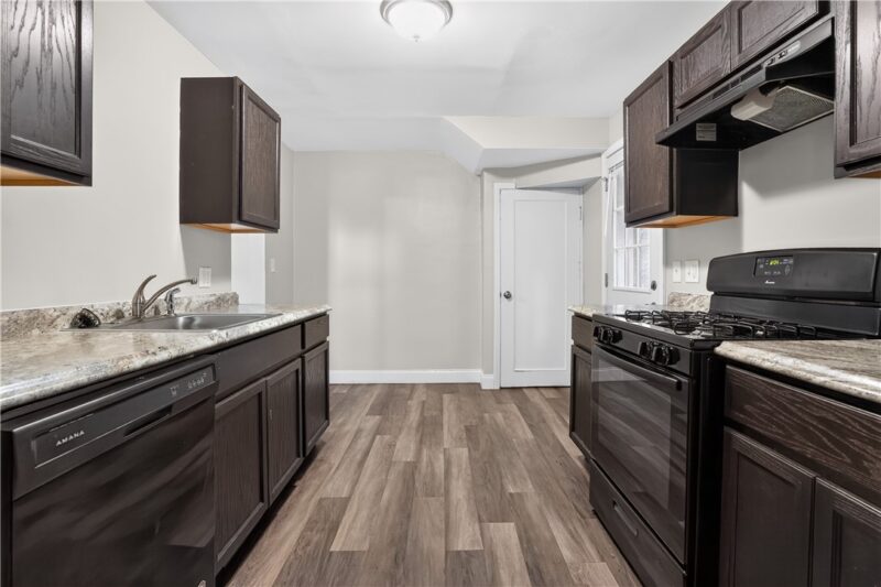 320 Fernhill Ave — photo 7