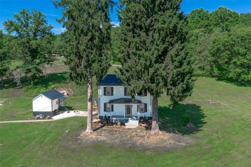 113 Johnson Rd — photo 2