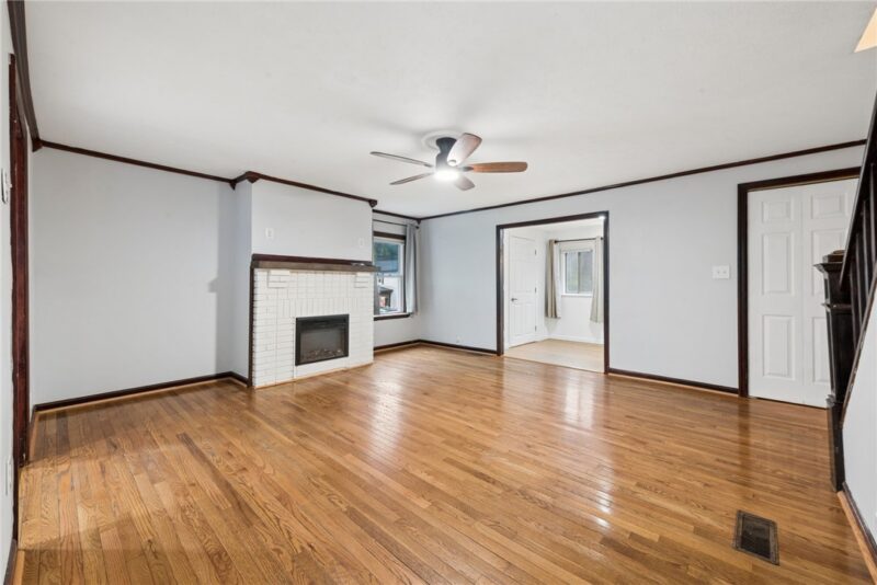 109 Jefferson St — photo 8