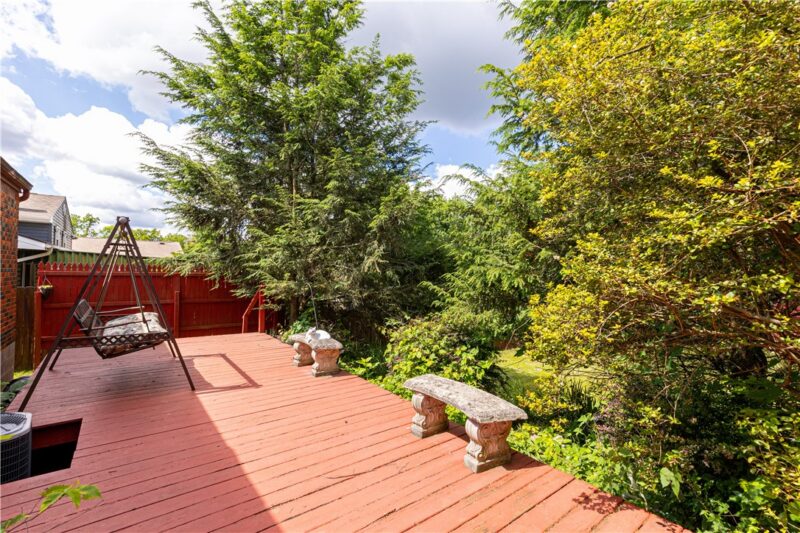 125 Homeridge Lane — photo 4