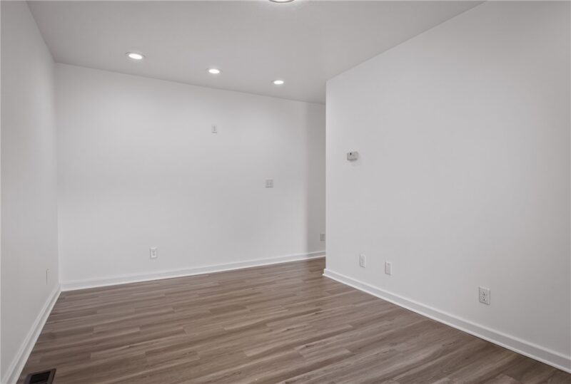 635 Valley St — photo 5
