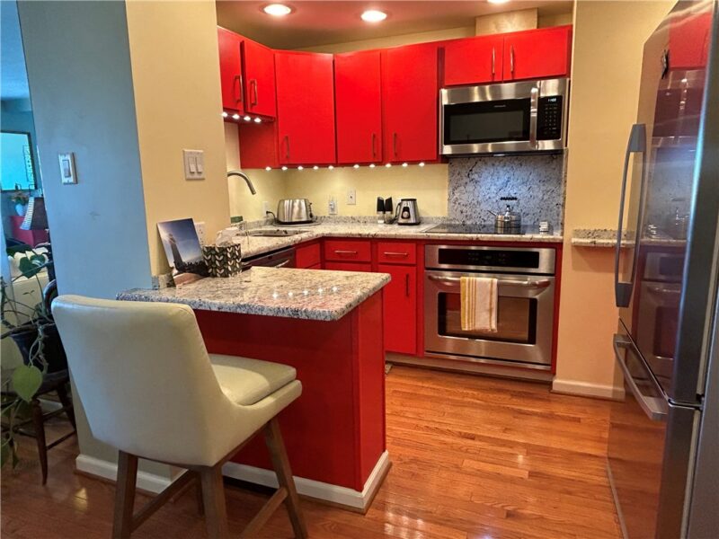 320 Fort Duquesne Blvd 7G — photo 4