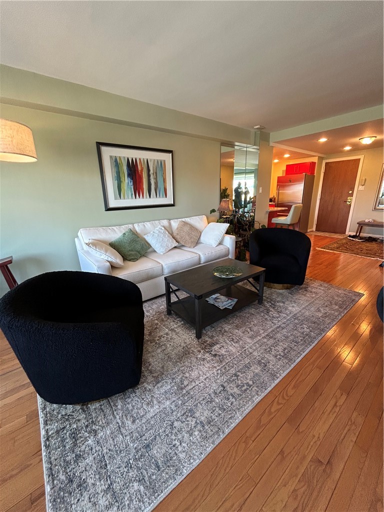 320 Fort Duquesne Blvd 7G — photo 6