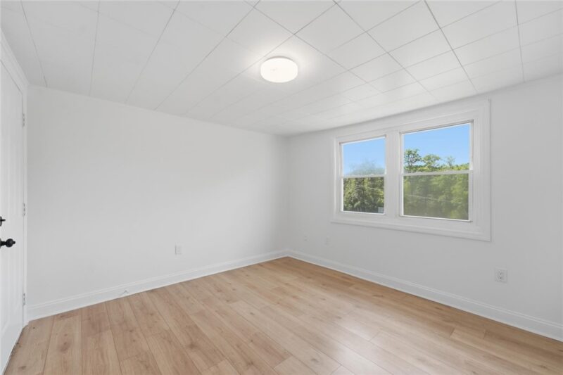 73 Orchard Dr — photo 4