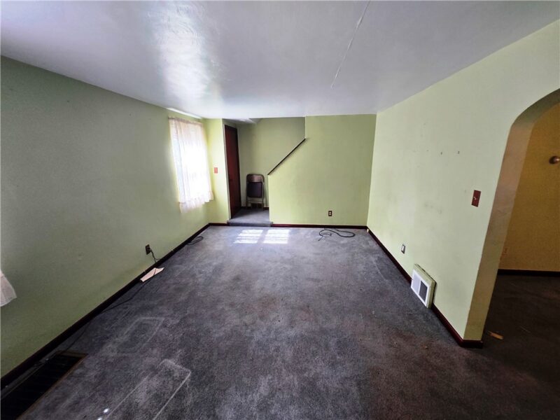 248 Johnston Rd — photo 4