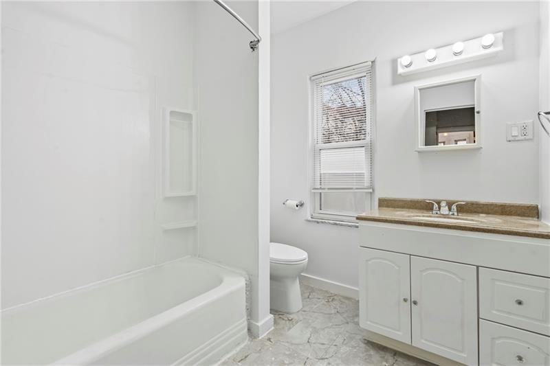 3277 Tuxedo St — photo 2