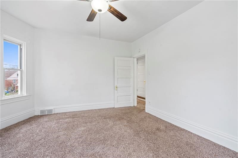 3277 Tuxedo St — photo 3