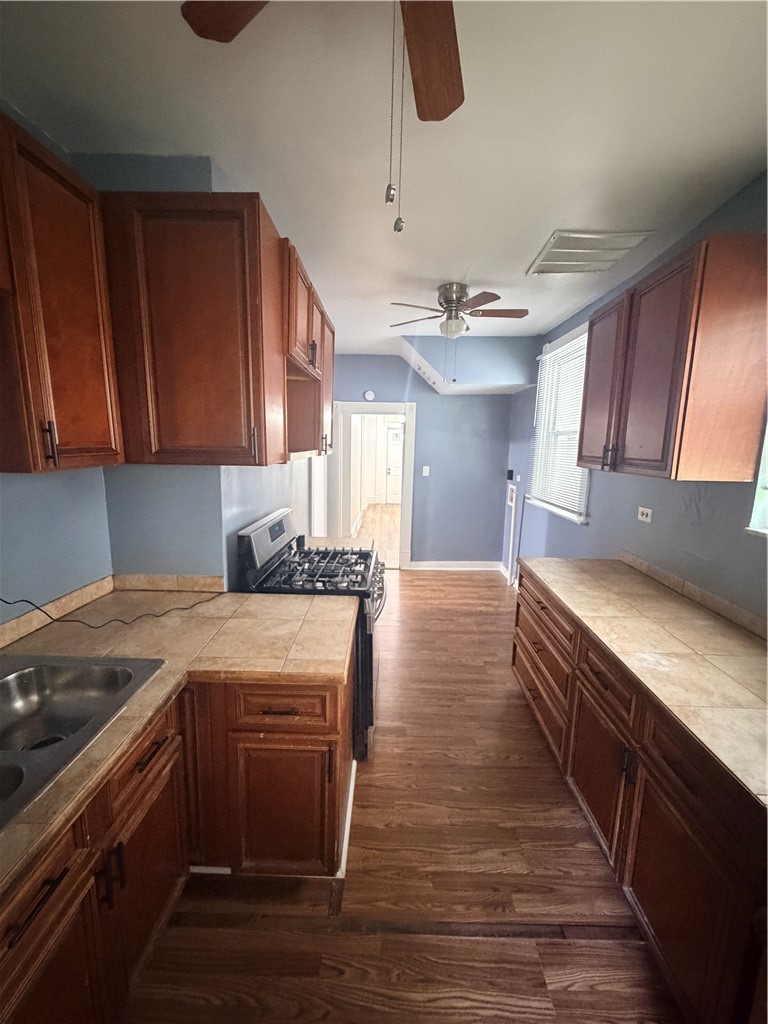 3277 Tuxedo St — photo 6