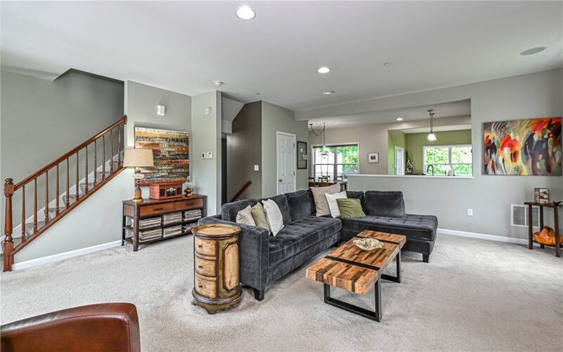 691 Freedom Dr — photo 5