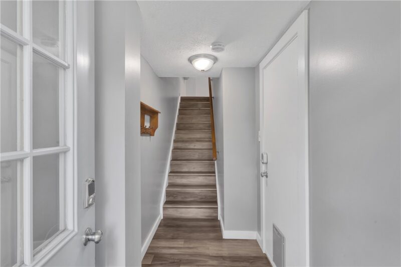 531 Winesap Dr — photo 4