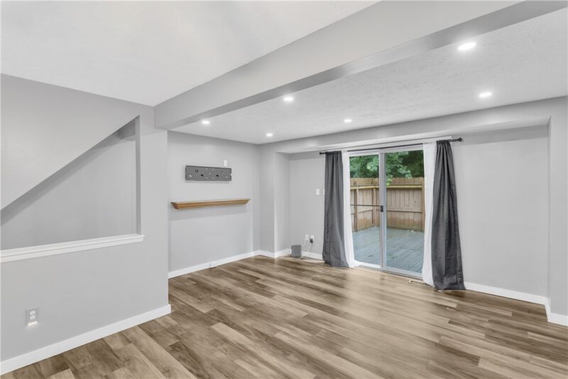 531 Winesap Dr — photo 6