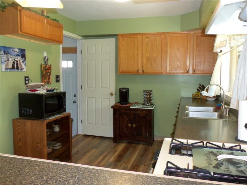 407 Grandview Ave — photo 8