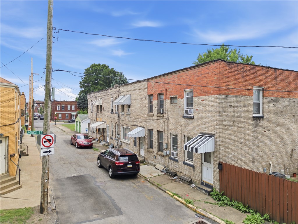 409 Gardner St — photo 1