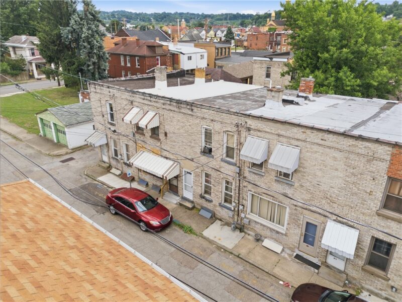 409 Gardner St — photo 2