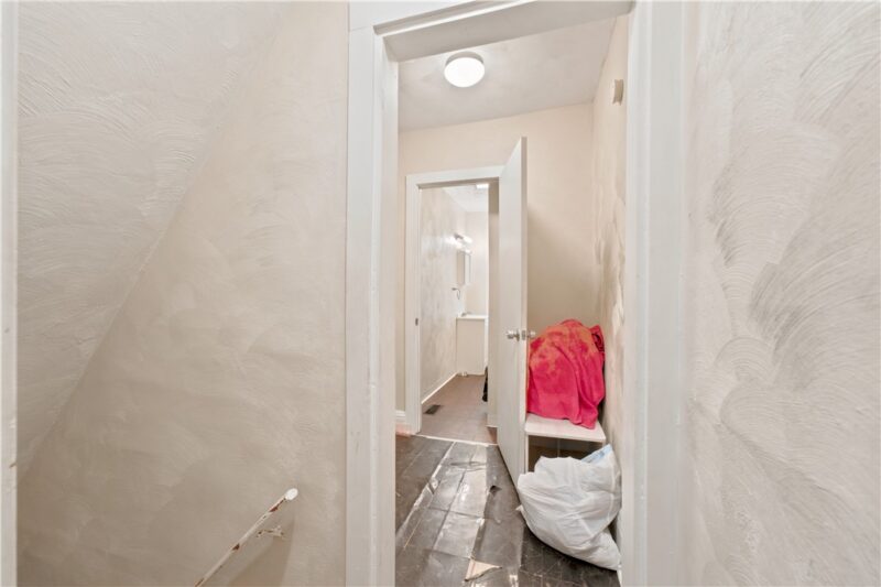 409 Gardner St — photo 8