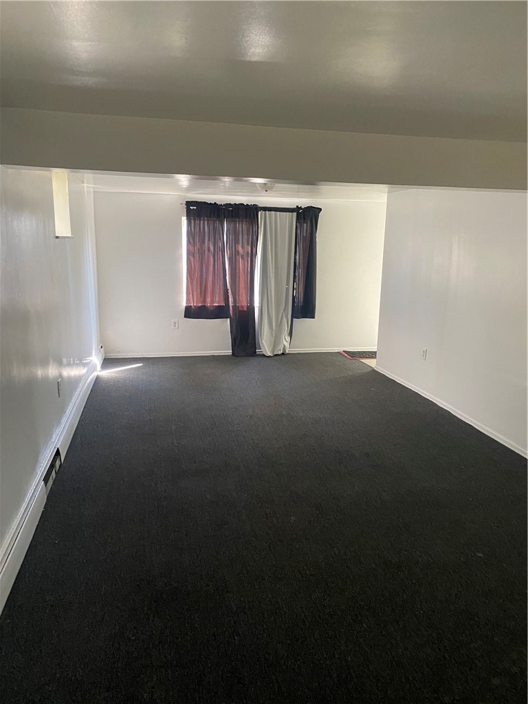 2525 Webster Ave — photo 5