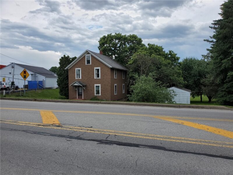 1621 Warren Road — photo 3