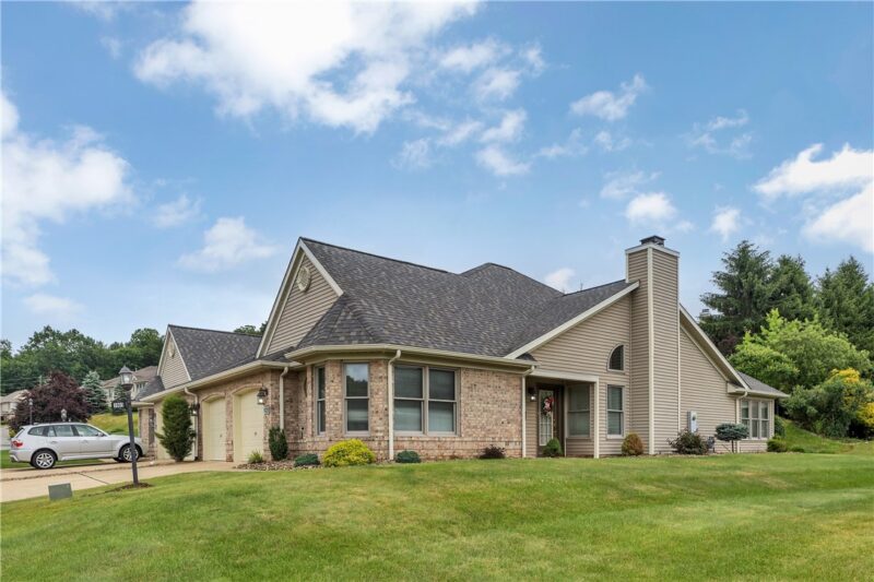 1903 Hunt Club Drive