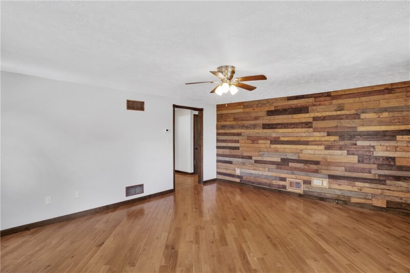 2404 Marble Ln — photo 6