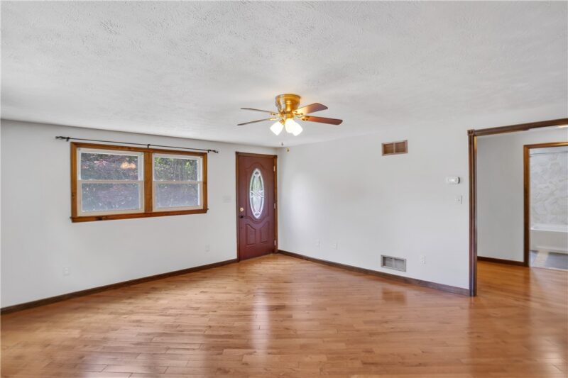 2404 Marble Ln — photo 8