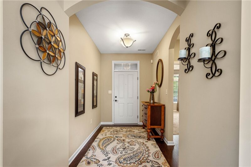 209 Hill Place Dr — photo 4