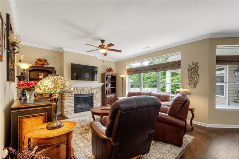 209 Hill Place Dr — photo 6