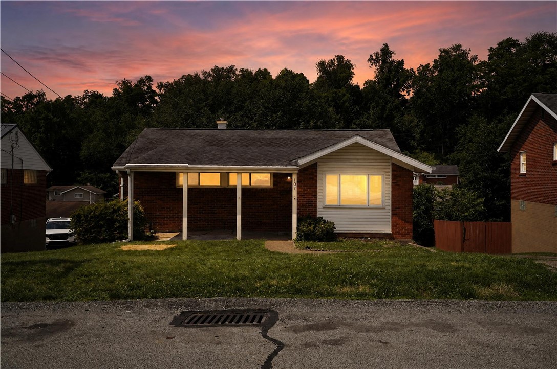 107 Dunbar Dr — photo 1